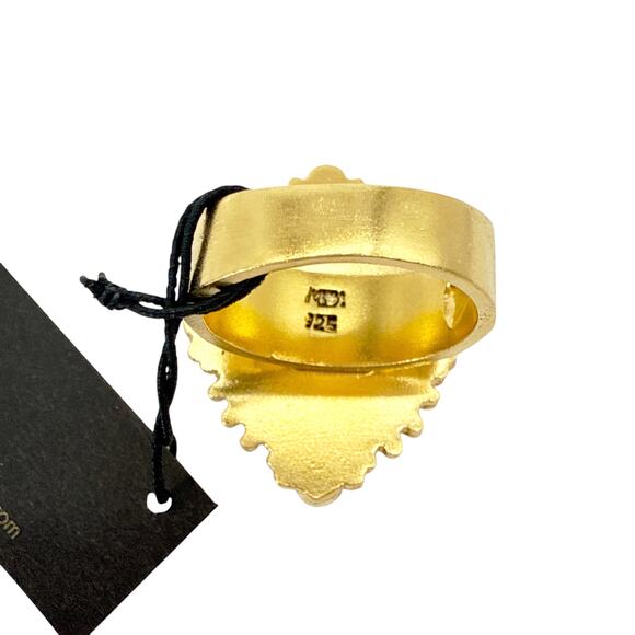 VIRGINS SAINTS & ANGELS VSA Petite Oval Cloister Fatima Ring in Gold 7 - Picture 5 of 7